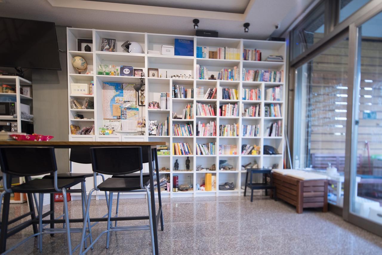 Dali Yi International Hostel Тоученг Екстериор снимка